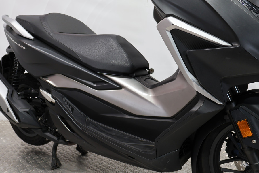 Imagen de Honda FORZA 350