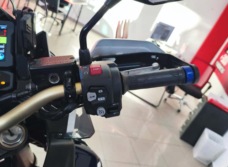 Imagen de Honda AFRICA TWIN ADVENTURE SPORT 