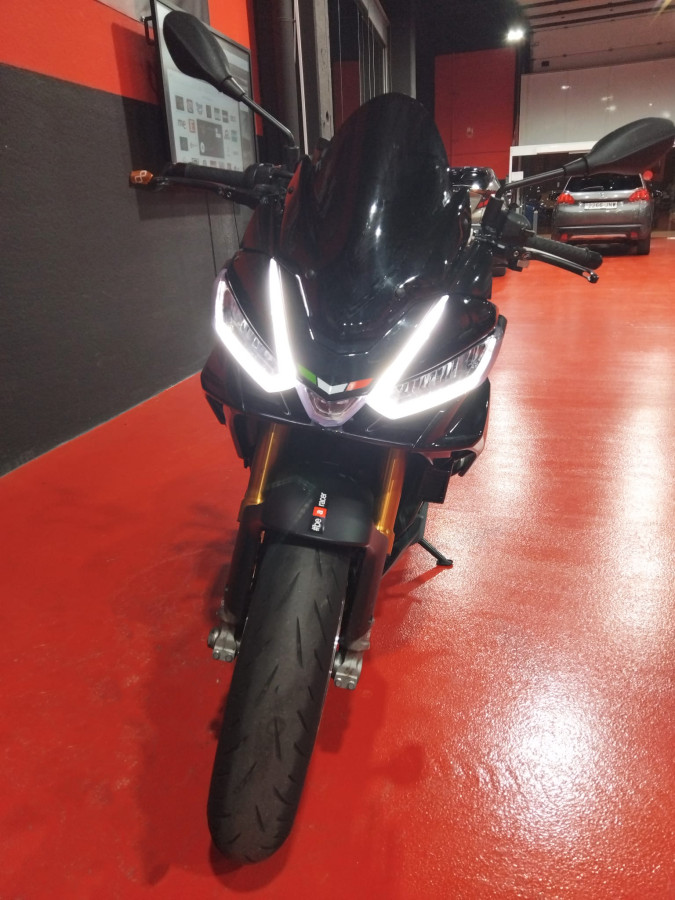 Imagen de Aprilia TUONO V4 FACTORY