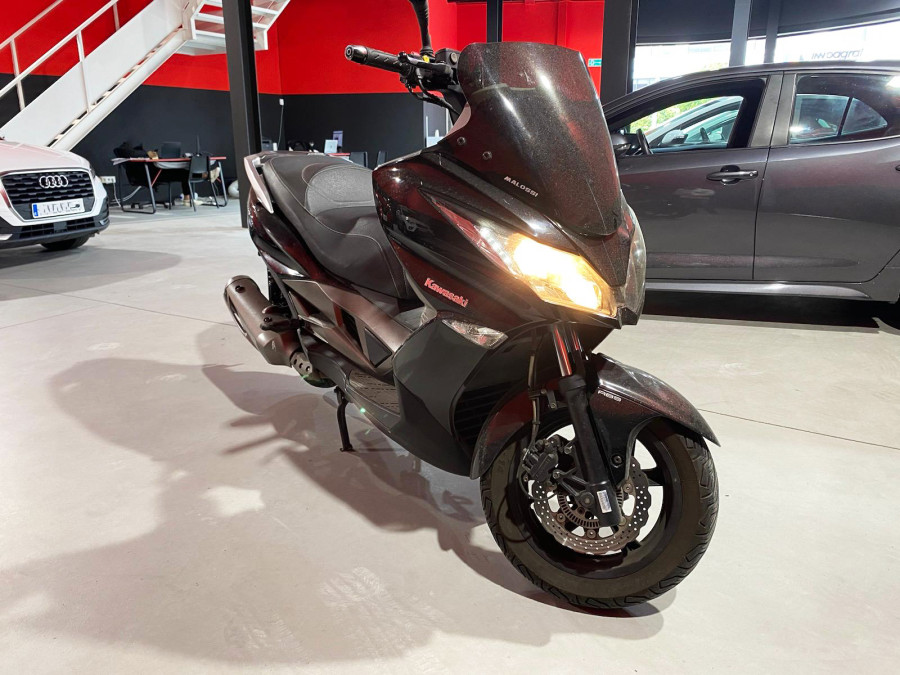 Imagen de KAWASAKI J 300