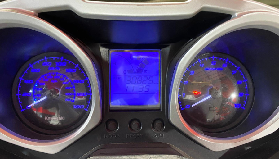 Imagen de KAWASAKI J 300