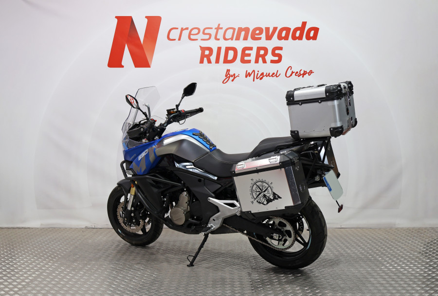 Imagen de CFMOTO 650MT