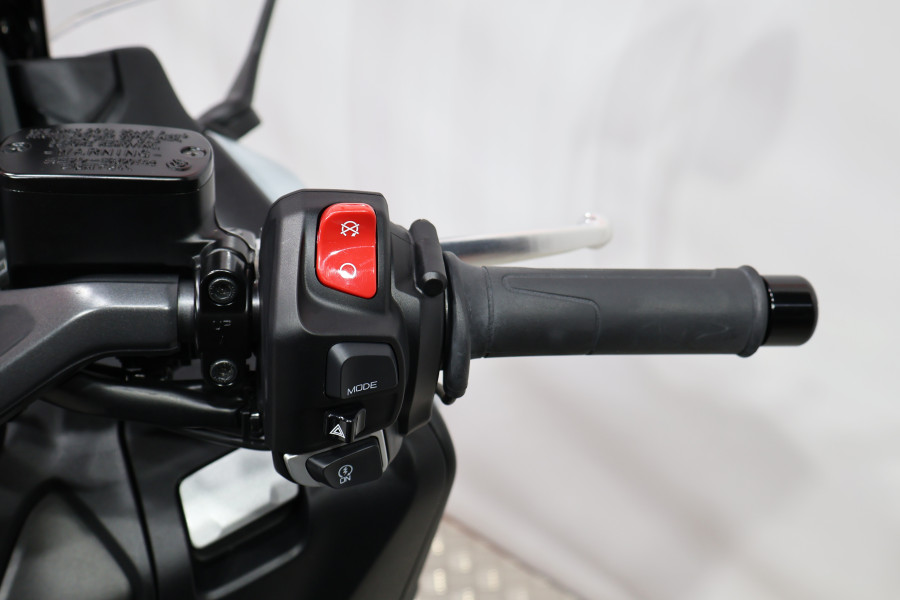 Imagen de Yamaha TMAX 560 TECH MAX