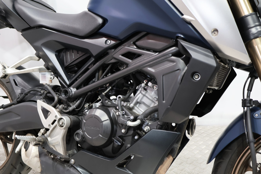 Imagen de Honda CB 125 R