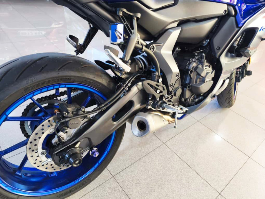 Imagen de Yamaha R7 A2