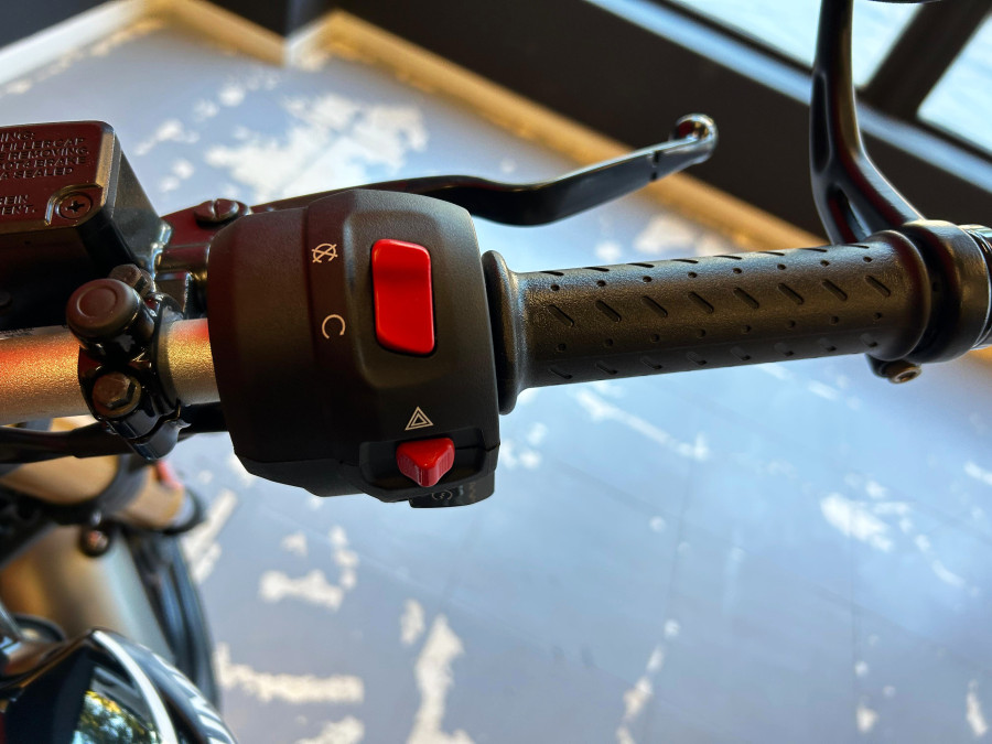 Imagen de Triumph SPEED 400