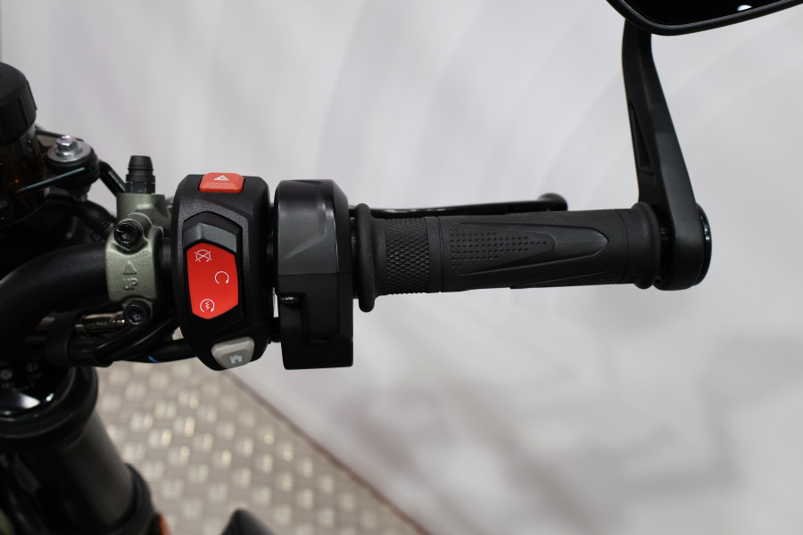 Imagen de Triumph STREET TRIPLE RS