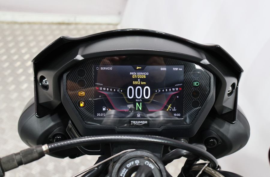 Imagen de Triumph STREET TRIPLE RS