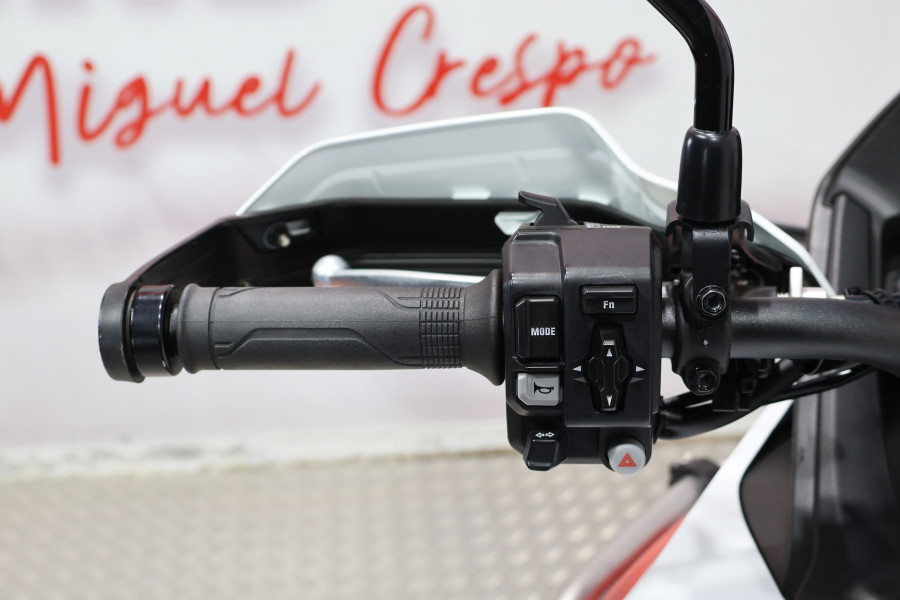 Imagen de Honda TRANSALP 750 SP