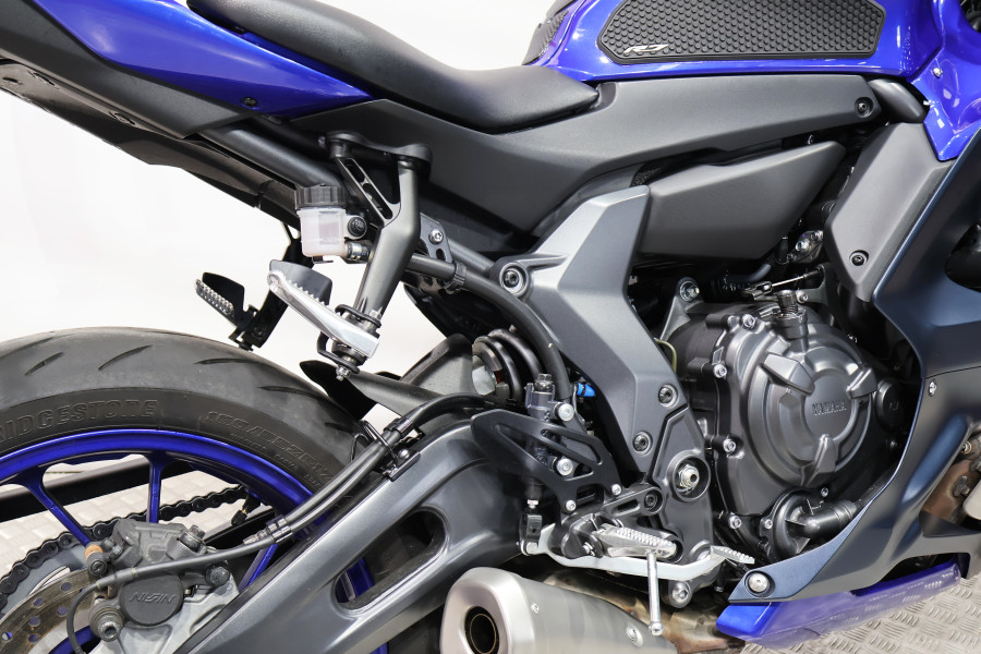 Imagen de Yamaha R7