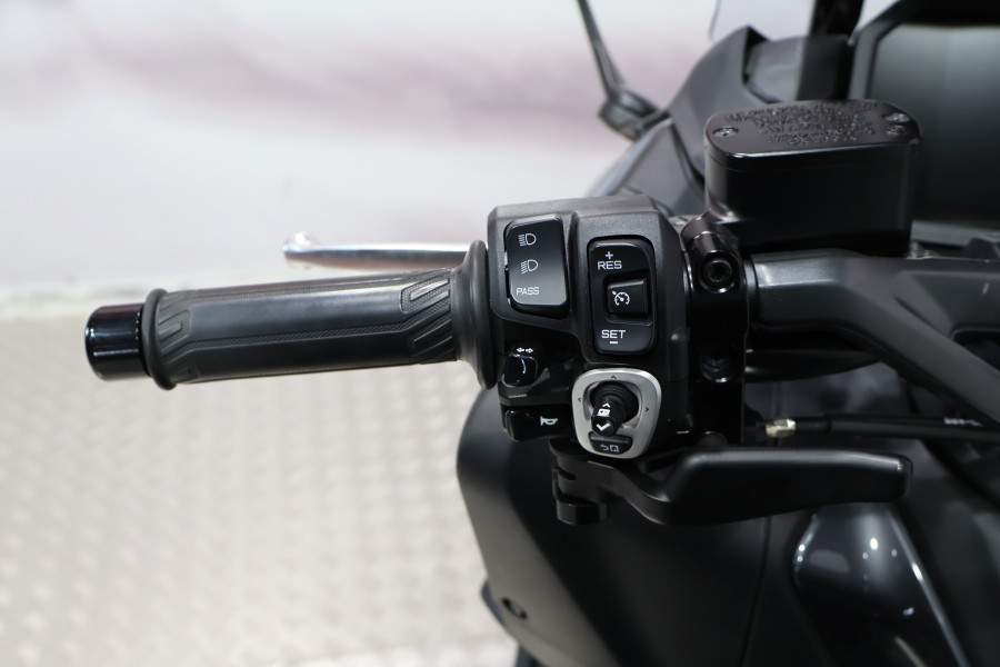 Imagen de Yamaha TMAX 560 TECH MAX