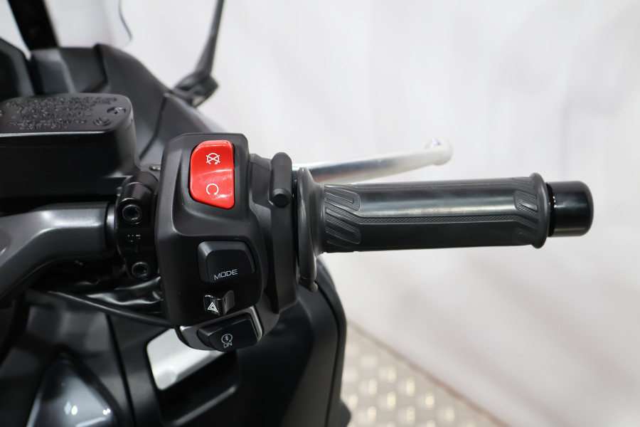 Imagen de Yamaha TMAX 560 TECH MAX