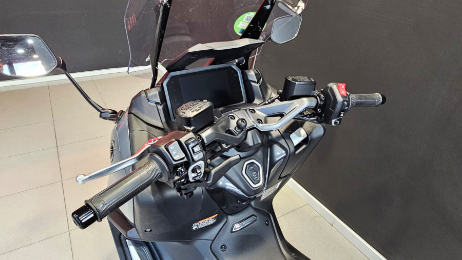 Imagen de Yamaha TMAX 560 TECH MAX