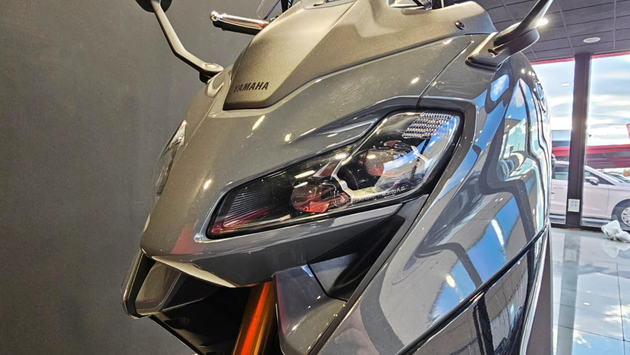 Imagen de Yamaha TMAX 560 TECH MAX