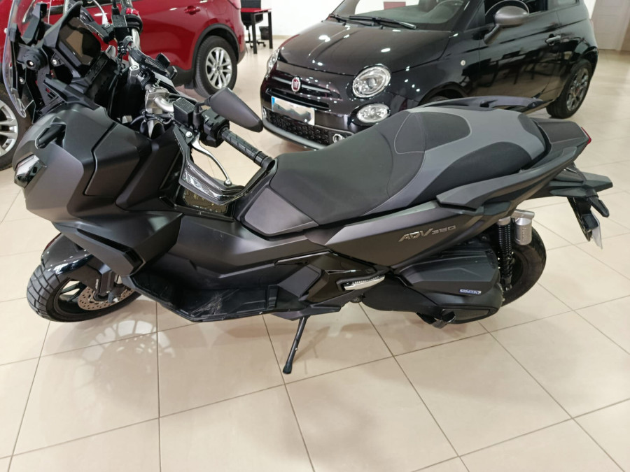 Imagen de Honda ADV 350