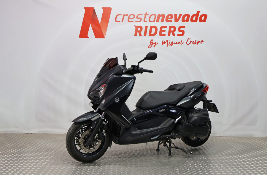 Imagen de Yamaha XMAX 400 IRON MAX