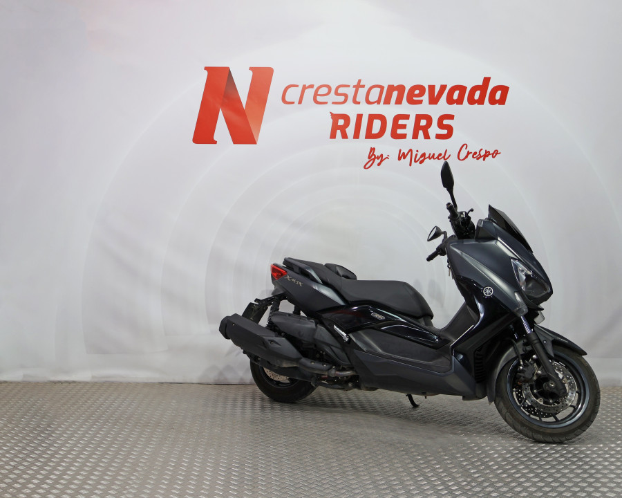 Imagen de Yamaha XMAX 400 IRON MAX