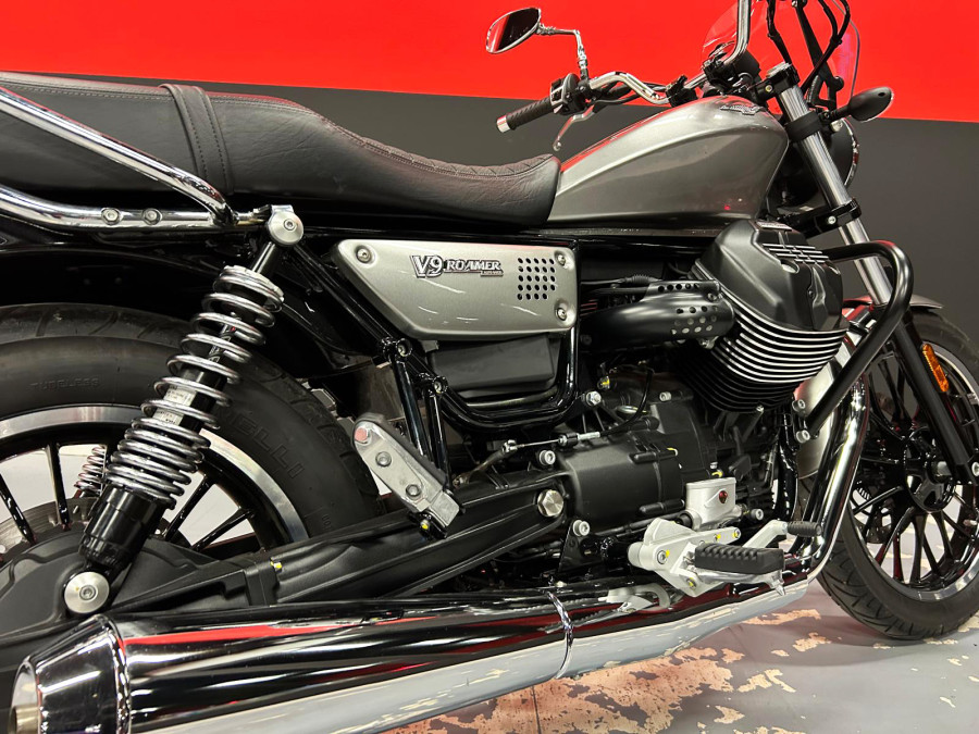 Imagen de Moto Guzzi V9 ROAMER