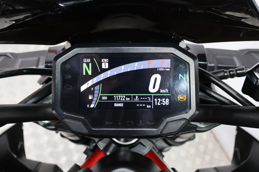 Imagen de KAWASAKI Z 900 PERFORMANCE