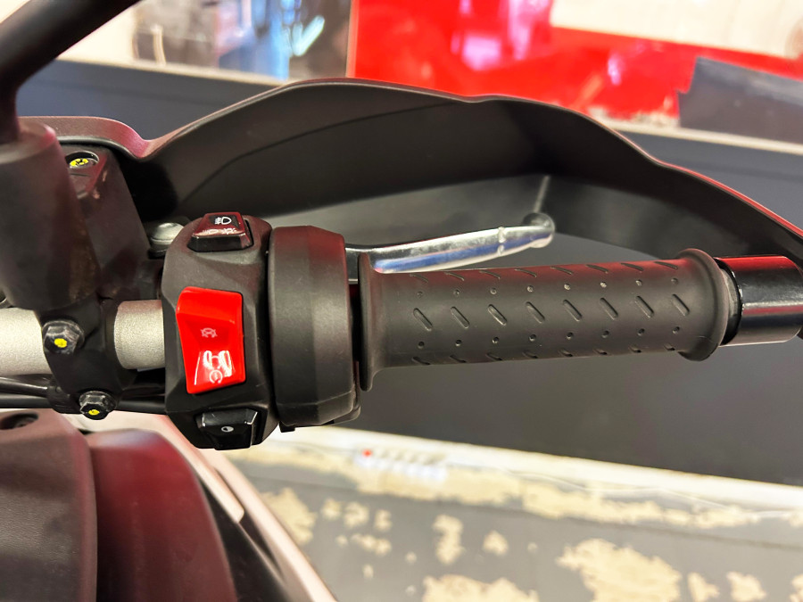 Imagen de Aprilia Tuareg 660