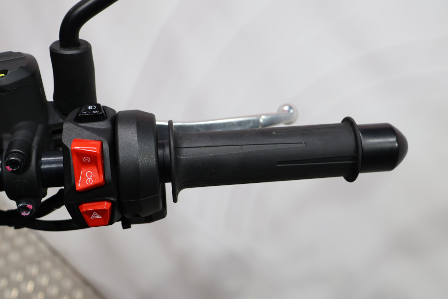 Imagen de Moto Guzzi V 85 STRADA