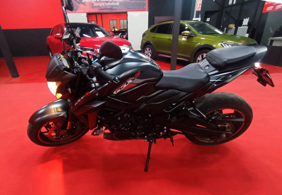 Imagen de Suzuki GSX S 750