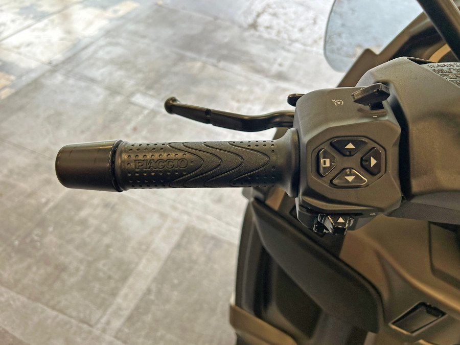 Imagen de Piaggio MP3 530 EXCLUSIVE