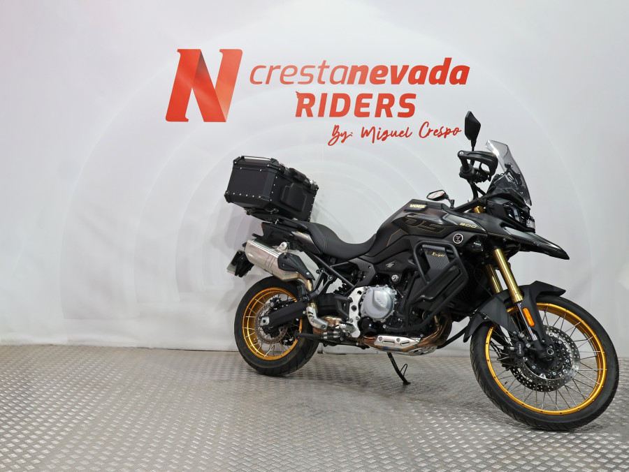 Imagen de VOGE 900 DSX