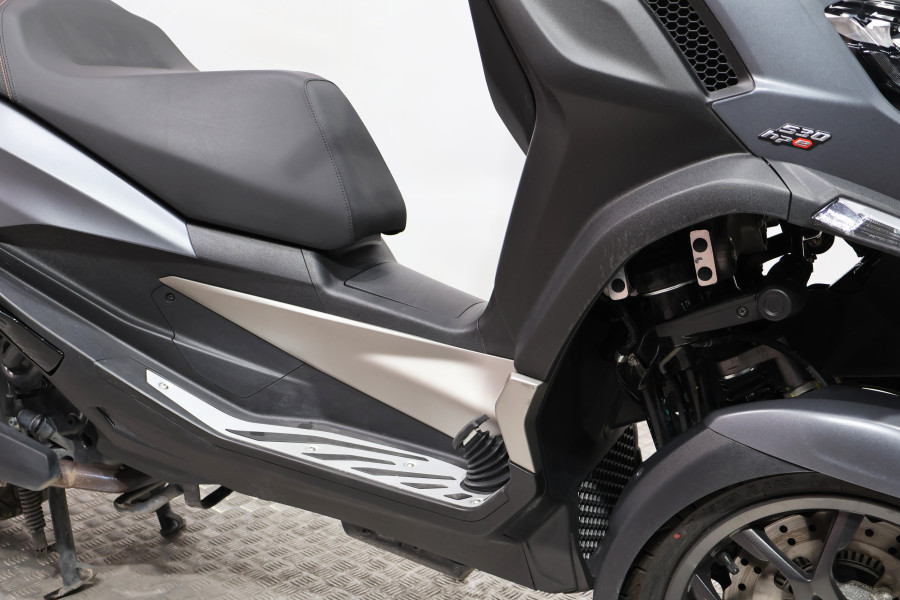 Imagen de Piaggio MP3 530 EXCLUSIVE