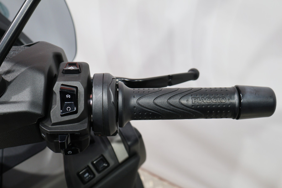 Imagen de Piaggio MP3 530 EXCLUSIVE