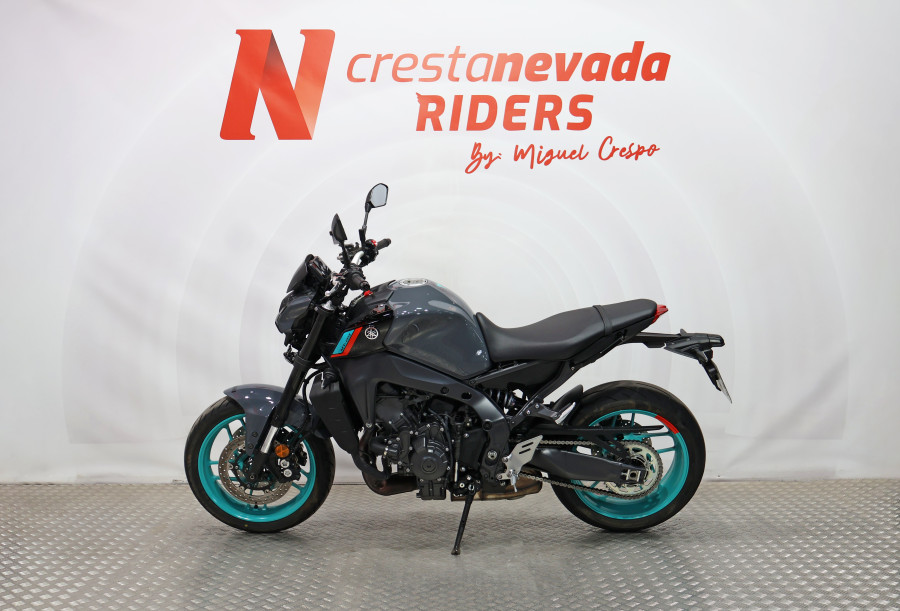 Imagen de Yamaha MT 09 A2