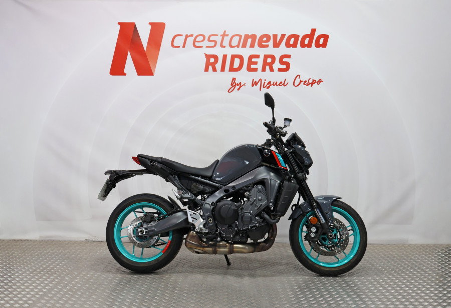 Imagen de Yamaha MT 09 A2