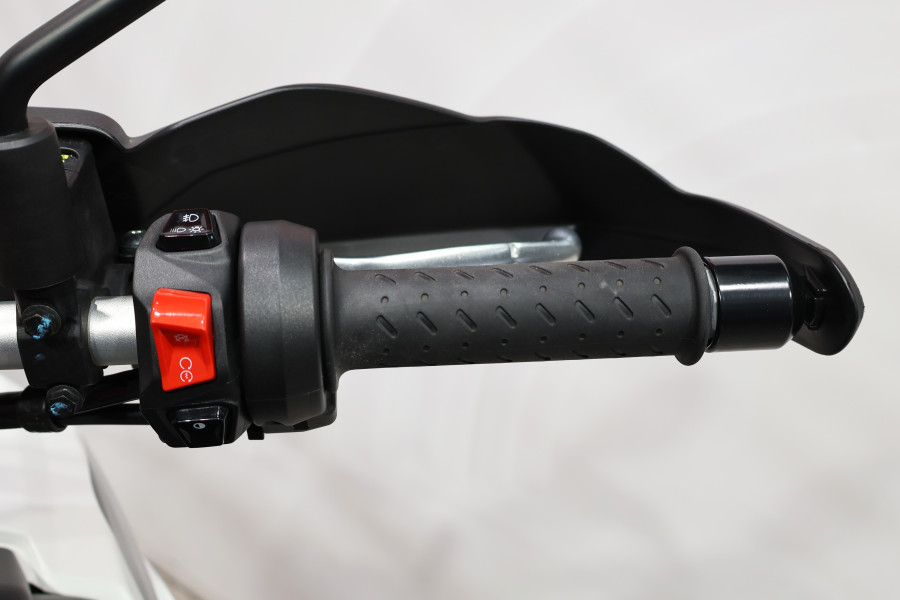 Imagen de Aprilia Tuareg 660