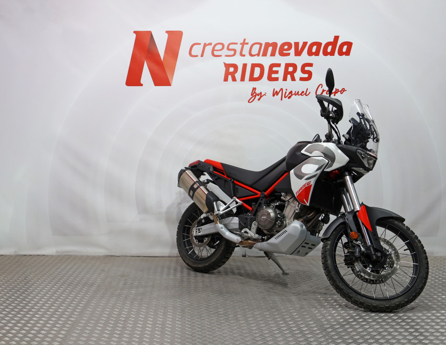 Imagen de Aprilia Tuareg 660
