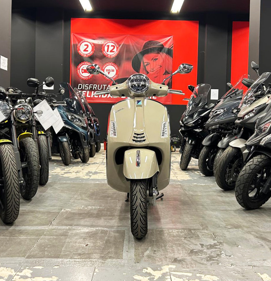 Imagen de Piaggio VESPA GTS 125 SUPER 