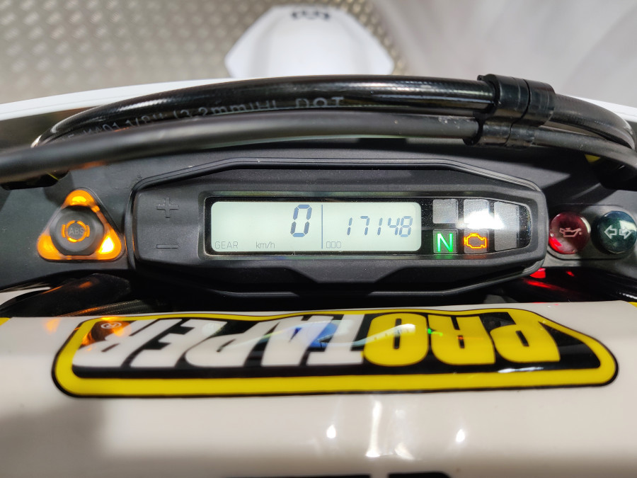 Imagen de Husqvarna 701 SUPERMOTO