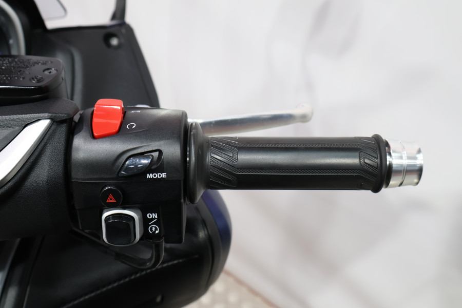 Imagen de Yamaha TMAX 530 DX