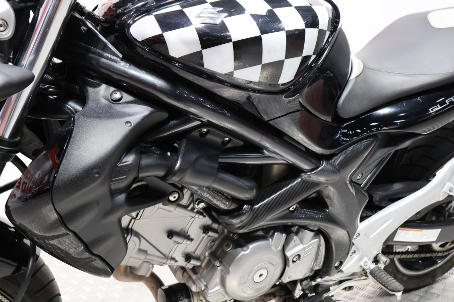 Imagen de Suzuki SV 650 GLADIUS