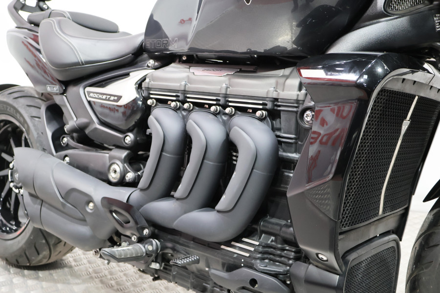 Imagen de Triumph ROCKET 3 STORM R