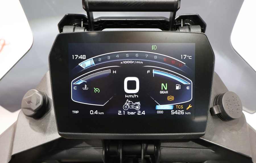 Imagen de VOGE 900 DSX