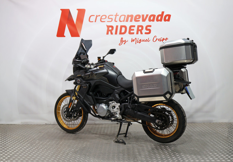 Imagen de VOGE 900 DSX