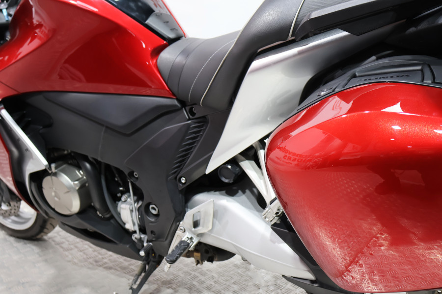 Imagen de Honda VFR 1200 F