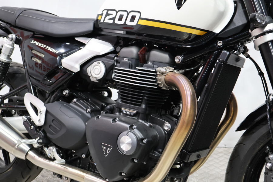 Imagen de Triumph SPEED TWIN 1200