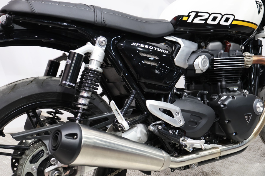Imagen de Triumph SPEED TWIN 1200