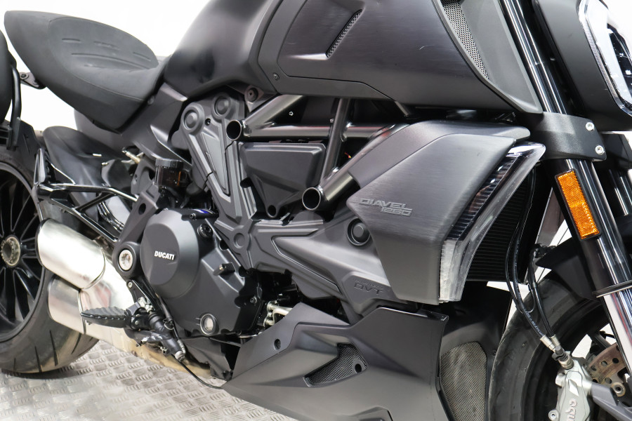 Imagen de Ducati DIAVEL 1260 