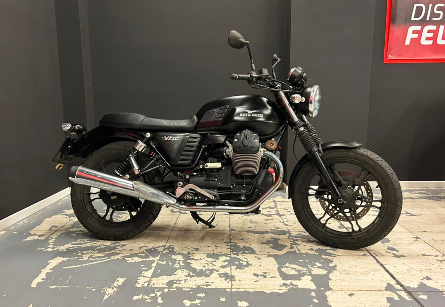 Imagen de Moto Guzzi V7 STONE A2