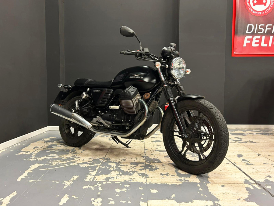 Imagen de Moto Guzzi V7 STONE A2