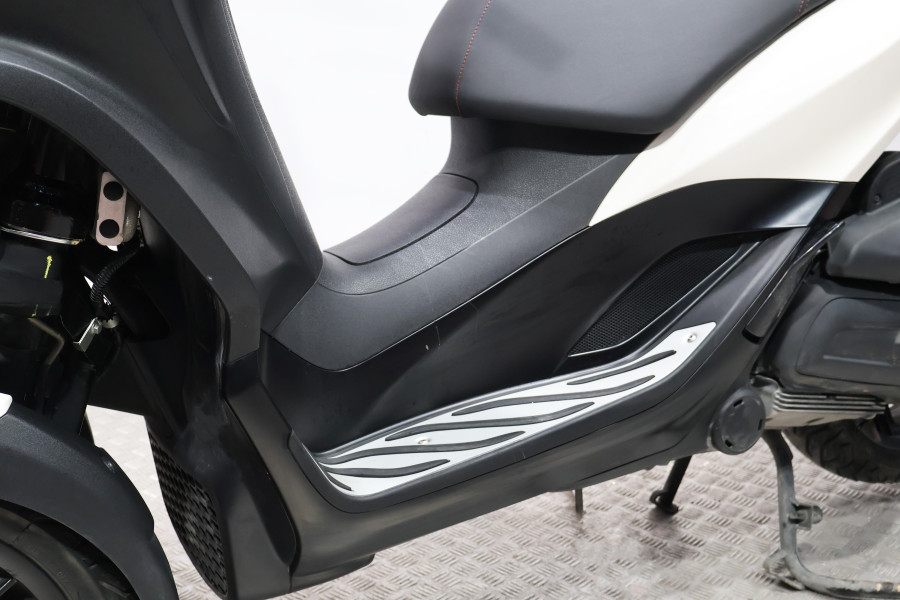 Imagen de Piaggio MP3 300 HPE