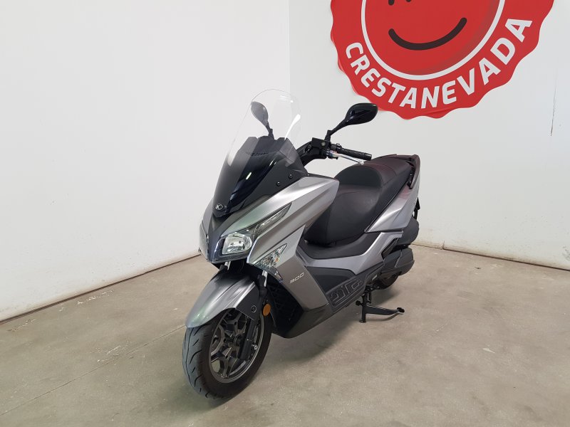 Imagen de Kymco Grand Dink 300