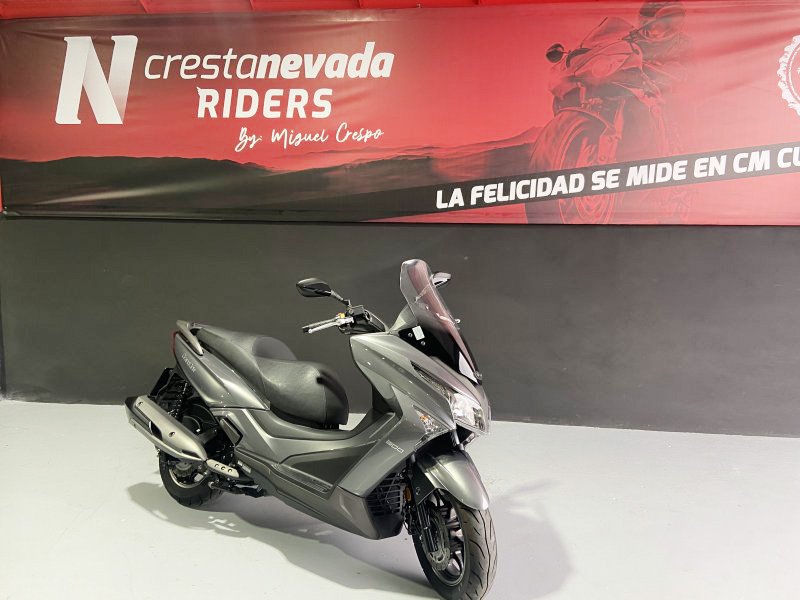 Imagen de Kymco Grand Dink 300 